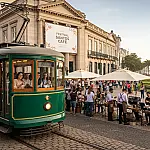 De capital mundial do café a polo de lazer: a reinvenção que transformou Santos