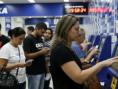 Sorteio da Mega-Sena acontece no Espaço da Sorte, em São Paulo, com prêmio de R$ 45 milhões.