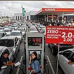 Gasolina com R$ 2 de desconto: Havan realiza Dia do Imposto Zero em 191 lojas nesta quarta-feira