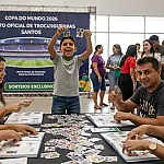 Copa 2026: Santos ganha ponto oficial para troca de figurinhas com sorteios exclusivos
