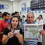 Lotofácil 3690: Sorteio raro pulveriza prêmio milionário entre 16 ganhadores em todo o Brasil