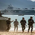Marinhas do Brasil e da França demonstram poderio militar em treinamento estratégico no Rio