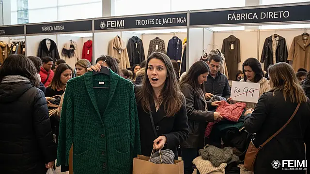 Feira da Moda Inverno reúne fabricantes de malhas e couro diretamente na Avenida Paulista.