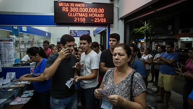 Apostas para o concurso especial da Mega-Sena podem ser feitas por canais digitais ou lotéricas físicas.
