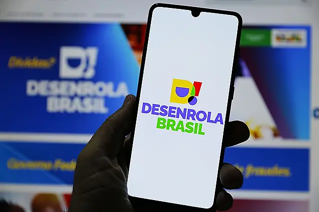 Novo Desenrola Brasil amplia renegociação de dívidas e inclui Fies e saldo do FGTS.
