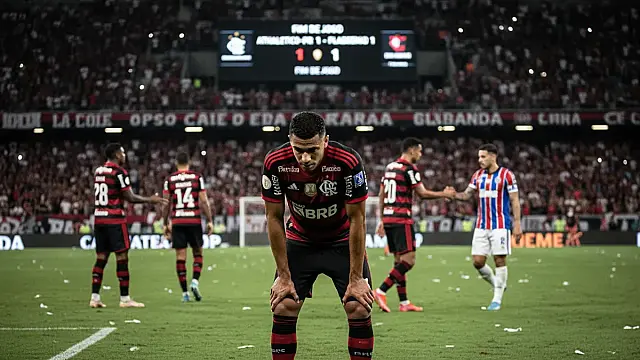 Pedro comemora gol de empate contra o Athletico-PR na Arena da Baixada.