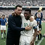 Pelé: a trajetória épica do único jogador a conquistar três Copas do Mundo