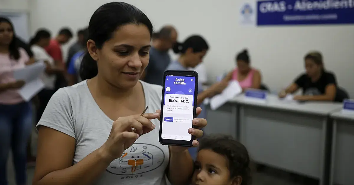 Bolsa Família: Atualização do aplicativo permite consultar motivos de bloqueio e evitar filas no CRAS