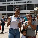 Auxílio do governo chega a 18 milhões de famílias em 2025; mercado de trabalho reduz dependência