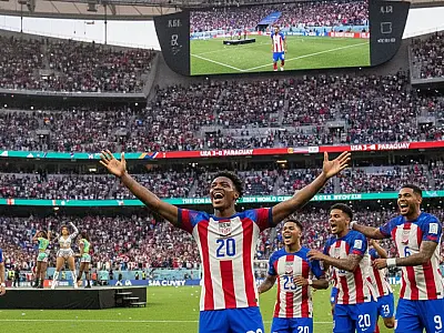 Show de Balogun e Anitta: EUA atropelam Paraguai na estreia da Copa de 2026 com SoFi Stadium lotado