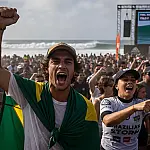 Confira os resultados ao vivo e os horários das baterias decisivas no Rio Pro