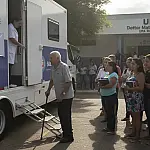 Mutirão em Guarujá: Carreta da Saúde oferece 100 exames de ultrassom gratuitos por dia