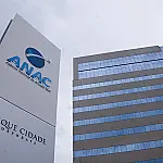 ANAC corta 40% da fiscalização e suspende exames de pilotos após bloqueio milionário