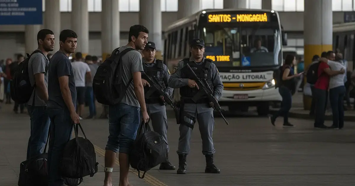 Mais de 2,2 mil detentos recebem benefício da 'saidinha' no Litoral de SP