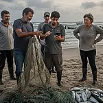 Pesca da tainha no arrasto de praia é suspensa em todo o país após limite de cota ser atingido