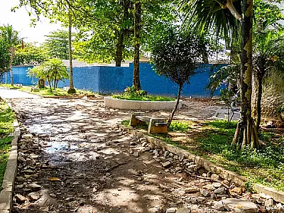 Praça pública em Mongaguá recebe infraestrutura para eventos gastronômicos e culturais.