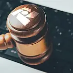 Leilão da Receita Federal em SP traz iPhones, notebooks e VR com lances baixos
