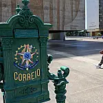 TCU alerta para risco fiscal bilionário com Correios e cobra socorro do governo