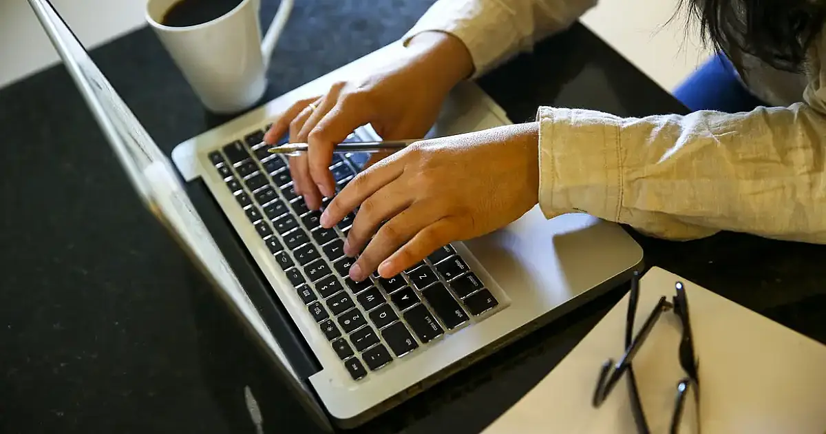 ONU Mulheres abre inscricoes para formacao digital gratuita com direito a celular e internet