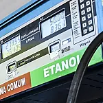 Gasolina mais barata? O impacto real dos 32% de etanol no bolso do motorista