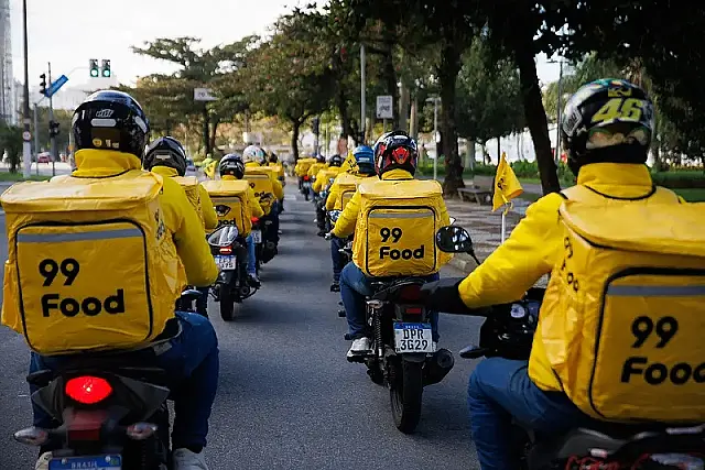 Entregadores da 99Food na Baixada Santista faturam acima da média nacional