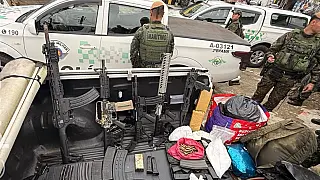Ataque a base policial no Guarujá desencadeia operação com apreensão de fuzis e drogas