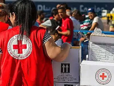 Atendimento da Cruz Vermelha de São Paulo apoia refugiados na busca por familiares desaparecidos em zonas de conflito.