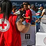 Como a Cruz Vermelha em SP reconecta refugiados separados por crises
