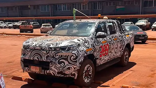 Toyota Hilux elétrica de 196 cv redefine o futuro das picapes médias