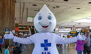 Dia D de vacinação mobiliza o país neste sábado; Santos tem sete pontos
