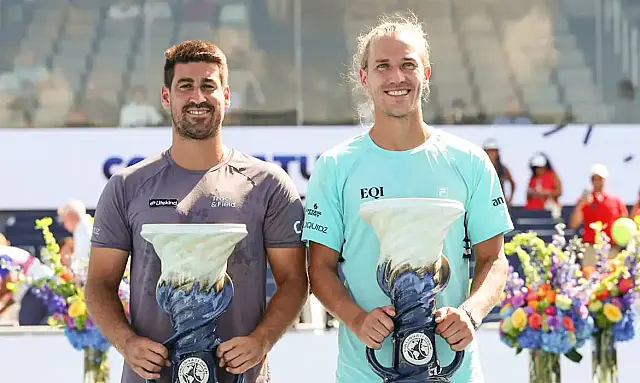 Rafael Matos e Orlando Luz celebram título histórico de duplas no Masters 1000 de Cincinnati.
