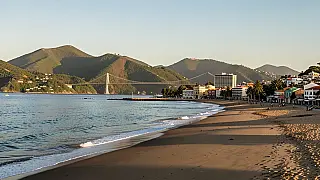 São Vicente apresenta atrativos históricos e culturais em fórum de turismo em Santos