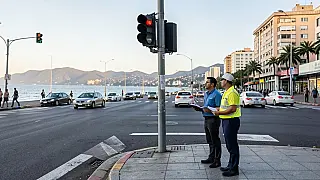 Moradores de Santos podem sugerir mudanças em semáforos à CET; saiba como