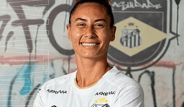 Carol Baiana renova com o Santos até 2027 e mira título do Paulistão Feminino