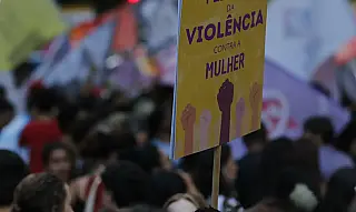 Governo capacita 7,5 mil agentes para humanizar socorro a mulheres agredidas