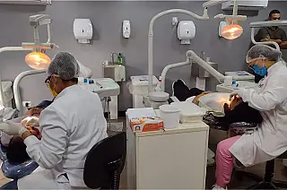 Carreta da Odontologia começa a atender no Jardim Costa e Silva, em Cubatão