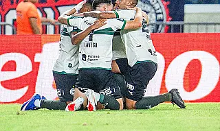 Coritiba bate Remo de virada no fim e incendeia briga pelo G-5 do Brasileirão