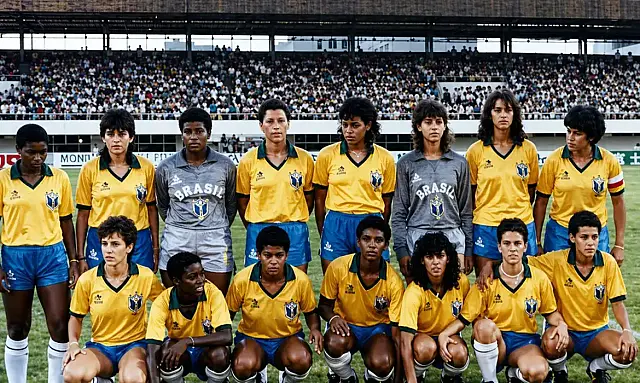 Pioneiras do futebol feminino ganham destaque histórico no 7 de Setembro