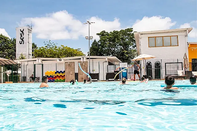 Credencial Plena do Sesc dá descontos, prioridade em cursos e acesso a piscinas e odontologia