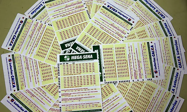 Dezenas sorteadas foram: 04   10   20   25   27   48.