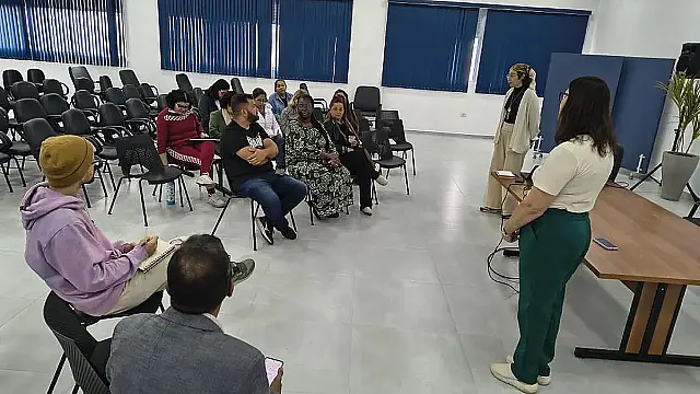Atividades pedagógicas inspiradas nas linguagens da cultura hip hop em escola pública.