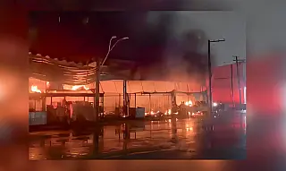 Incêndio destrói 320 boxes na Ceagesp e ameaça abastecimento de frutas em São Paulo