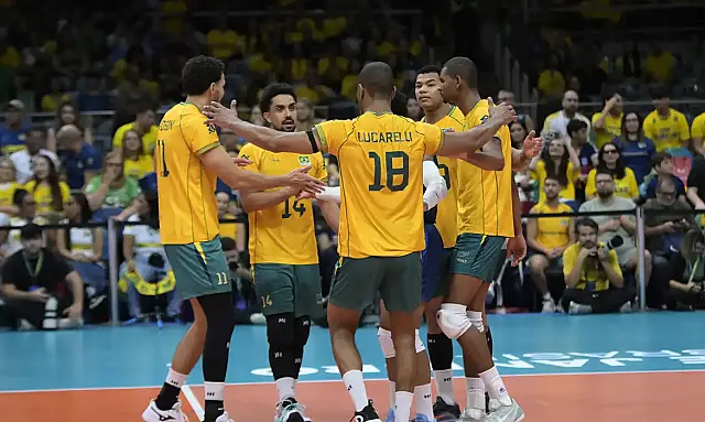 Brasil vence Venezuela, segue invicto e garante vaga no Mundial masculino