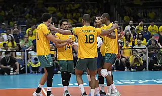 Brasil vence Venezuela, segue invicto e garante vaga no Mundial masculino