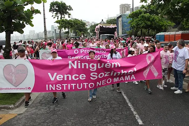 Santos terá Dia D do Outubro Rosa sábado (17) e caminhada gratuita domingo (18).