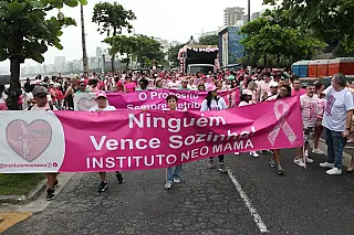 Santos terá Dia D do Outubro Rosa neste sábado e caminhada gratuita na orla no domingo; veja programação