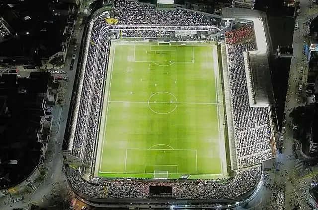 Santos x Bahia: Vila Belmiro terá público reduzido por reforma; veja setores afetados e ingressos