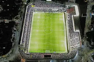 Santos x Bahia: Vila Belmiro terá público reduzido por reforma; veja setores afetados e ingressos