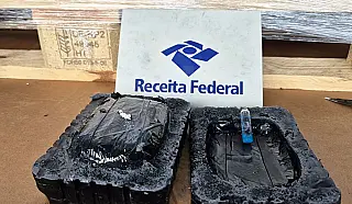 Cão farejador encontra 16,5 kg de cocaína escondidos em material para sabonetes no Porto de Santos