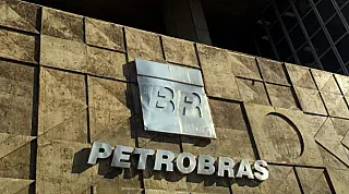 Petrobras e Vale avançam no exterior após primeiro turno e reação do mercado